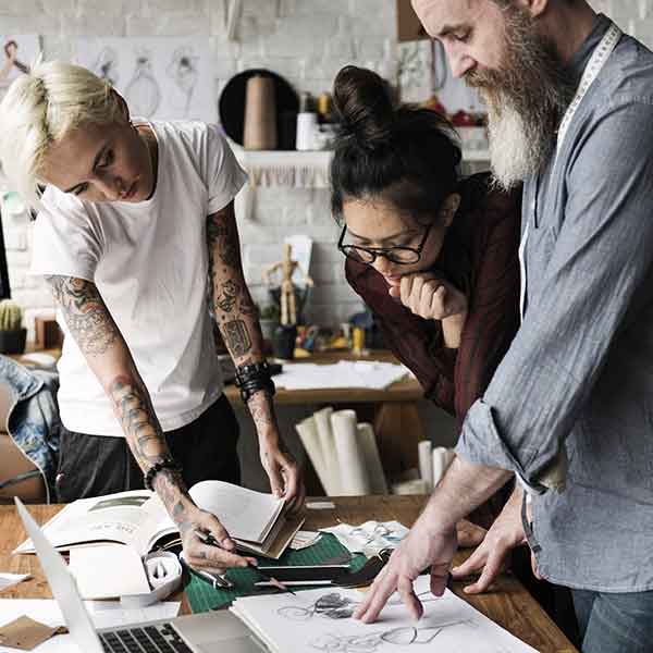 meet-clothing-manufacturer-near-me